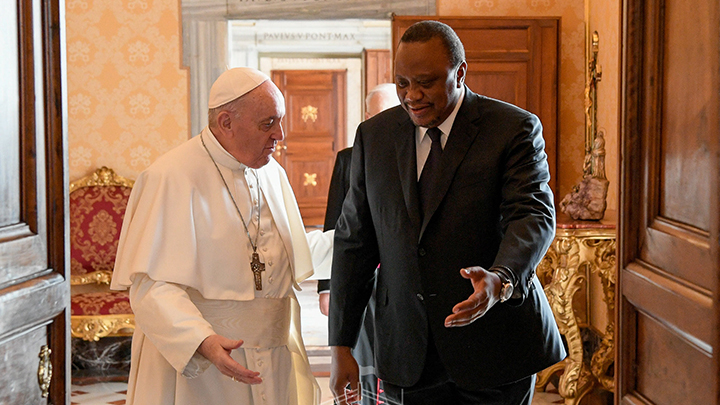 Pope Francis and Uhuru Kenyatta at the Vatican. PHOTO/PSCU