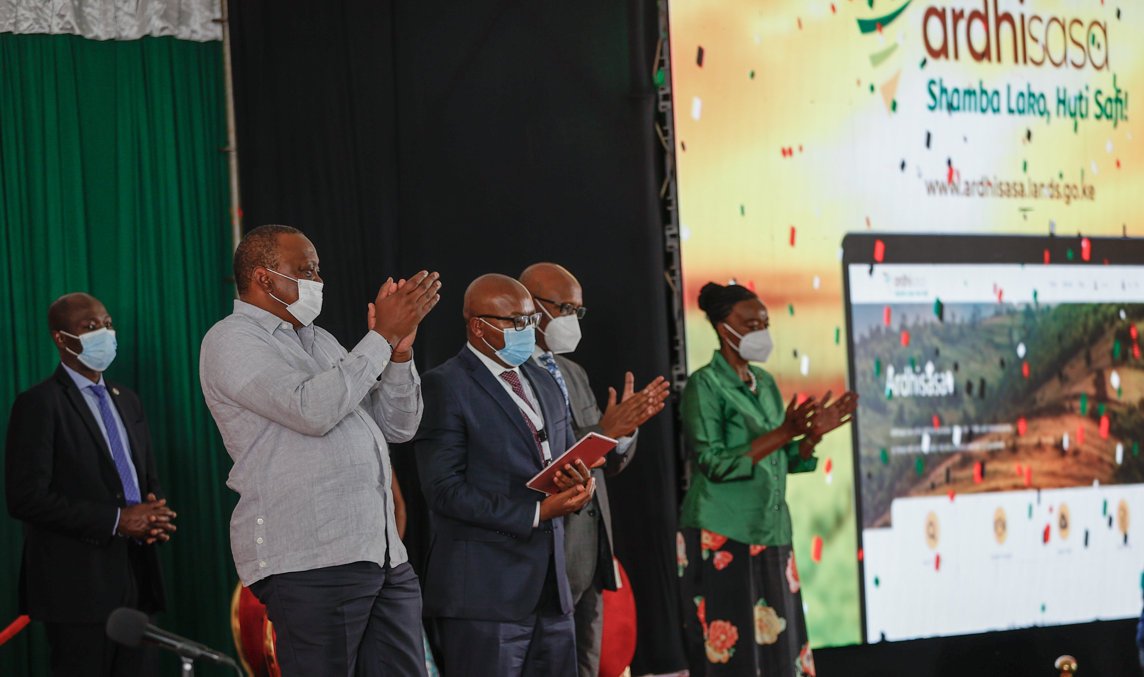 Presiden Uhuru Kenyatta launching "Ardhisasa" PHOTO/PSCU
