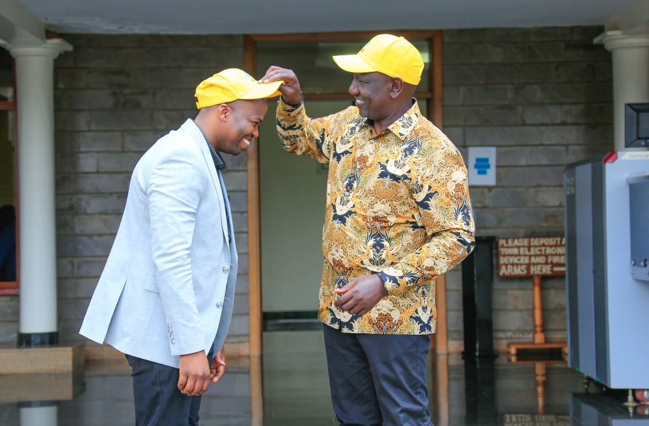 Jasper Muthomi and William Ruto. PHOTO/COURTESY
