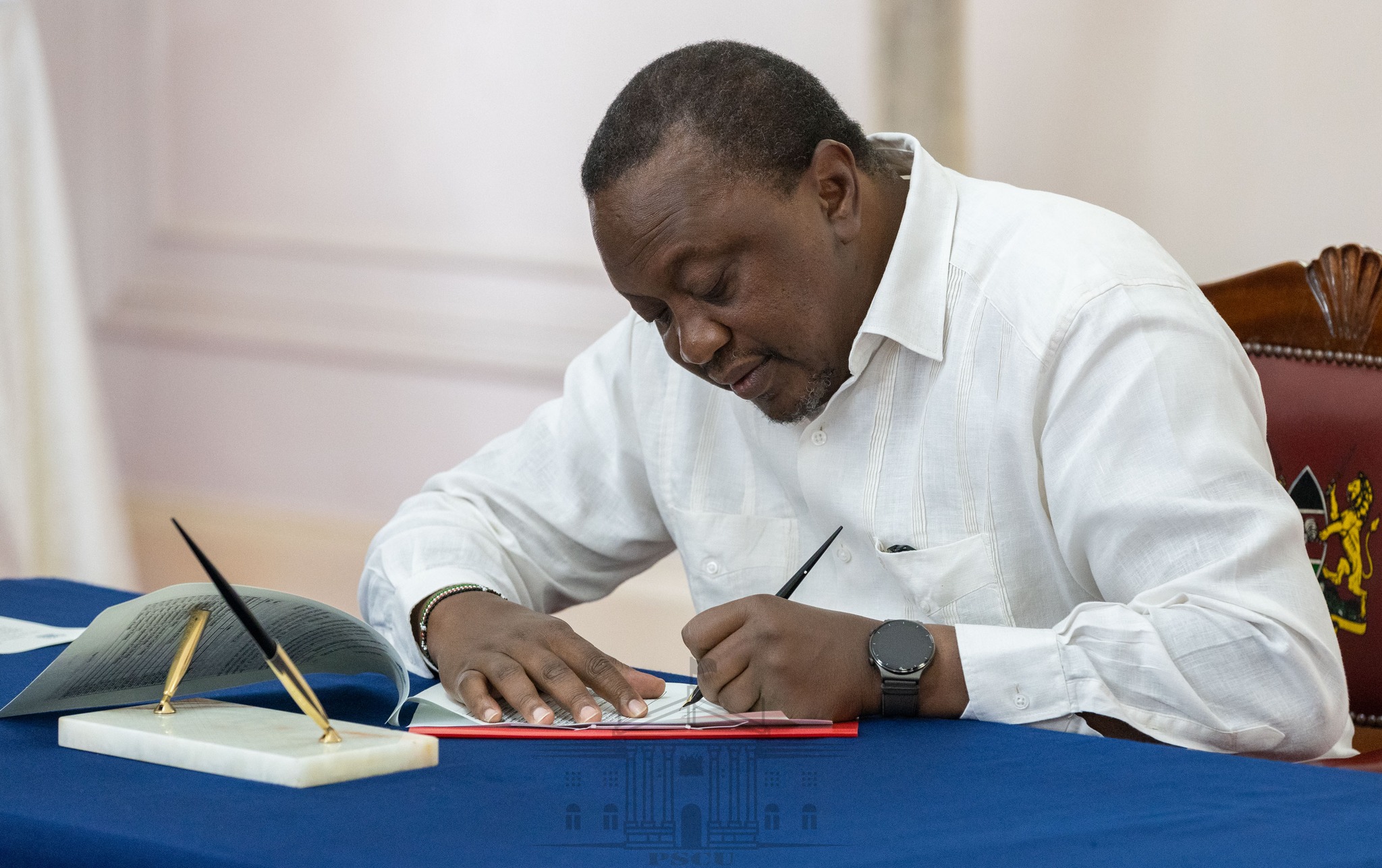 Uhuru signing 