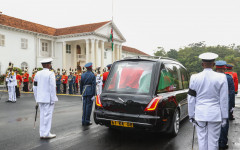 Kibaki body leaves State House. 
