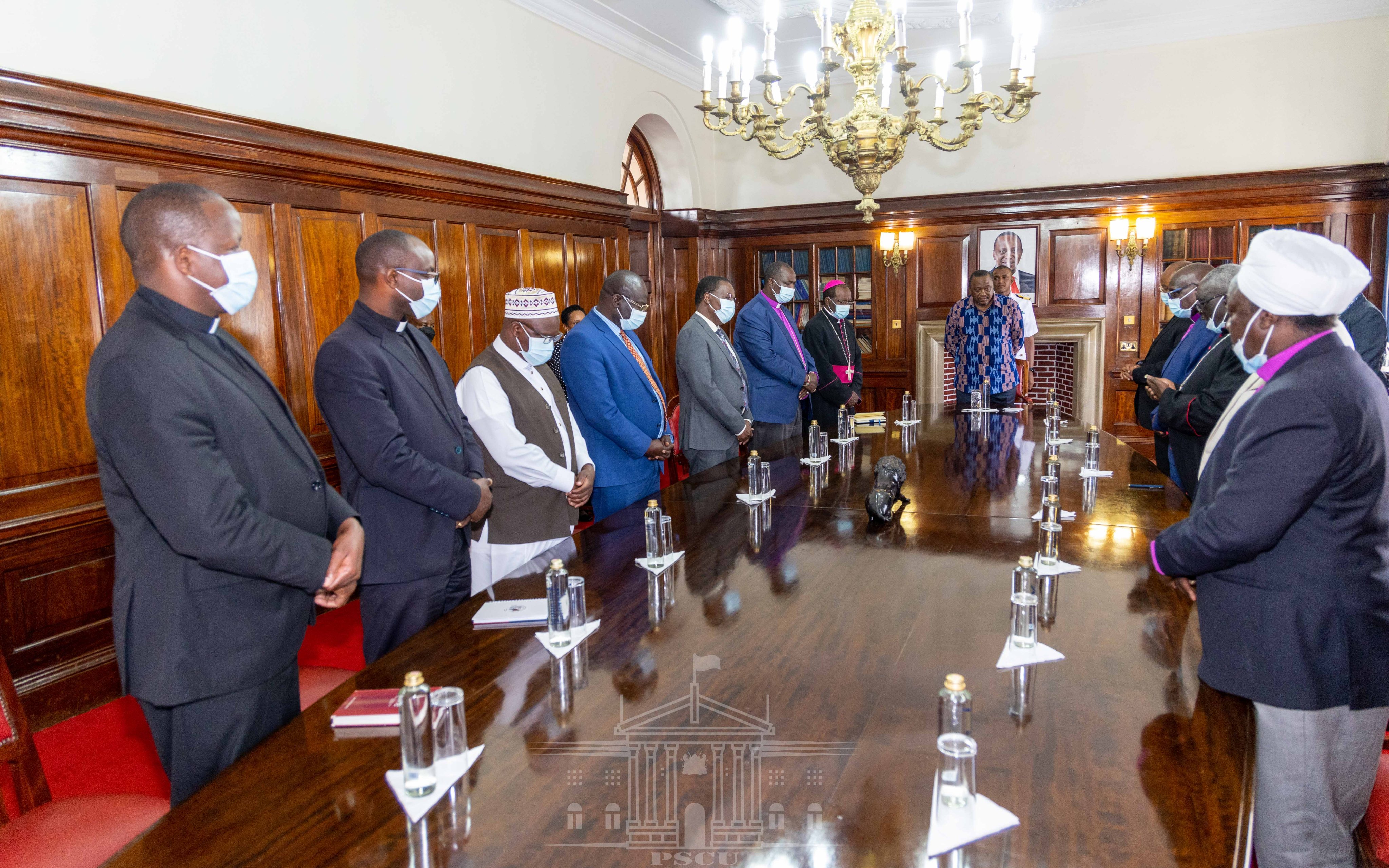 Uhuru Kenyatta meeting the clergy at State House. PHOTO/PSCU 