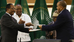Redwan Hussien Rameto (Ethiopia government), Uhuru Kenyatta, Olusegun Obasanjo and Getachew Reda (TPLF). PHOTO/COURTESY