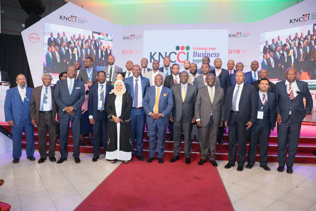 Ruto at KNCCI round table. PHOTO/STATE HOUSE