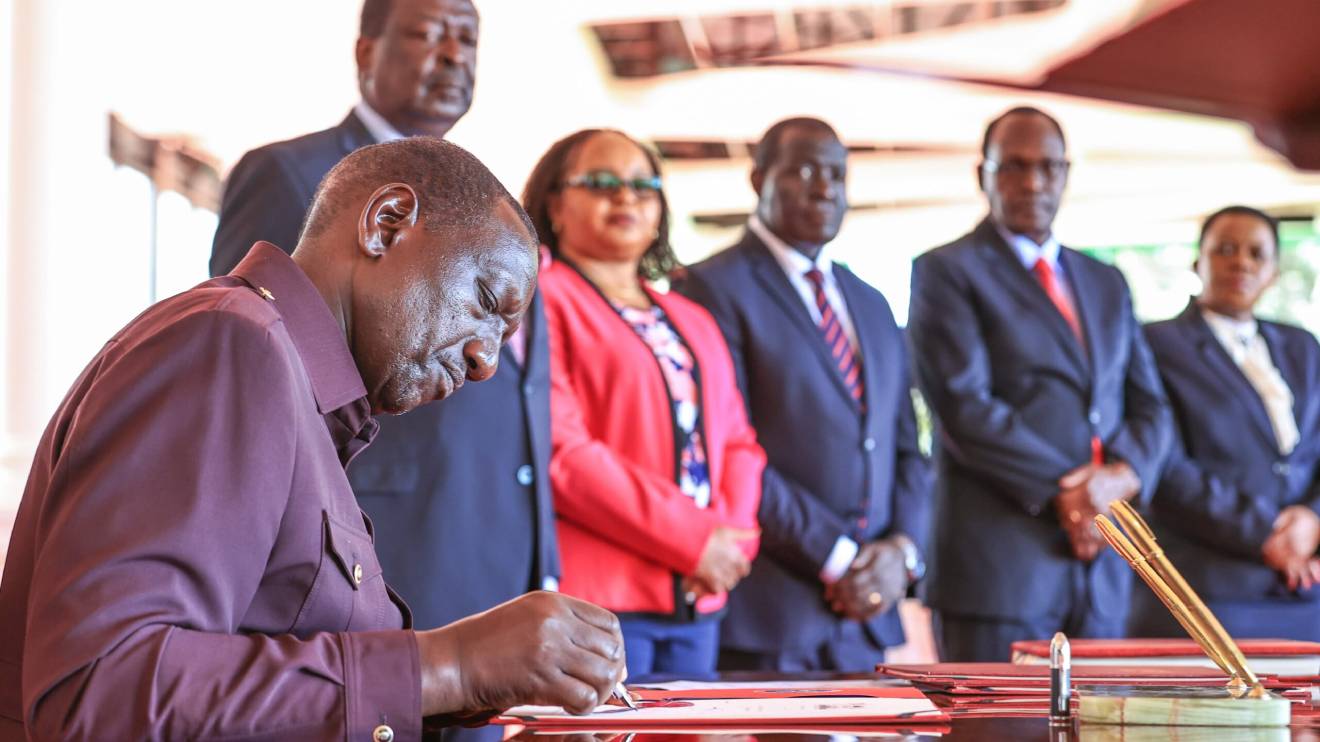 William Ruto assenting to the County Governments Additional Allocations Bill. PHOTO/COUTESY
