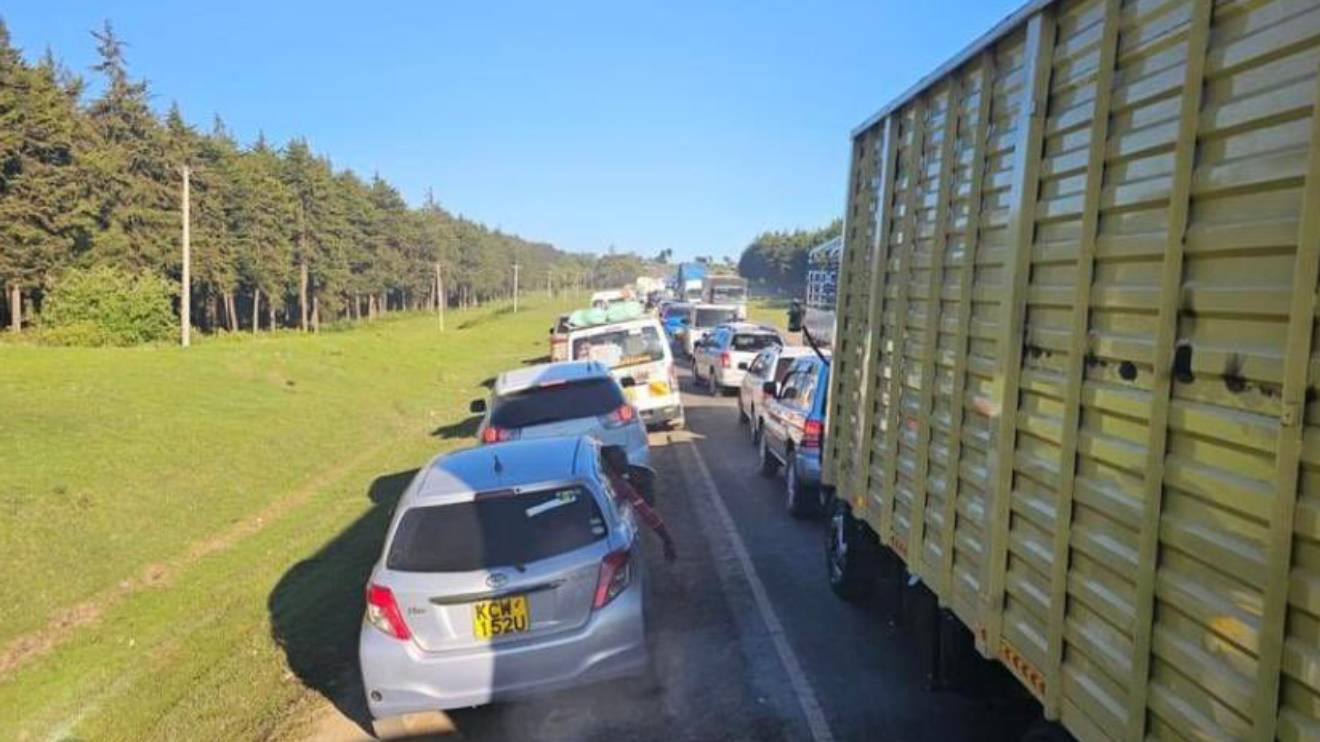 Traffic jam along the Rironi-Mau Summit Road. PHOTO/KeNHA.